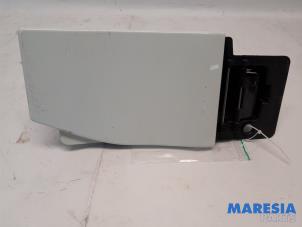 Gebruikte Tank Klep Opel Vivaro 1.6 CDTI 95 Euro 6 Prijs € 60,50 Inclusief btw aangeboden door Maresia Parts