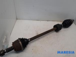 Gebruikte Steekas rechts-voor Fiat 500 (312) 1.4 16V Prijs € 100,00 Margeregeling aangeboden door Maresia Parts