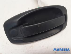 Gebruikte Schuifdeurgreep rechts Fiat Fiorino (225) 1.3 JTD 16V Multijet Prijs € 22,99 Inclusief btw aangeboden door Maresia Parts