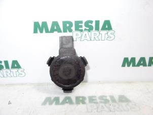 Gebruikte Sensor regen Peugeot 607 (9D/U) 2.2 HDi 16V FAP Prijs € 40,00 Margeregeling aangeboden door Maresia Parts