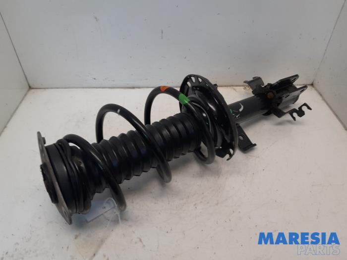 RENAULT Zoe 1 generation (2012-2023) Front Right Shock Absorber 543027411R 25185258