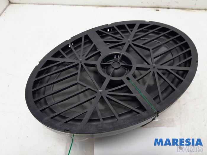 Gebruikte Speaker Peugeot 308 CC (4B) 2.0 HDiF 16V Prijs € 24,99 Margeregeling aangeboden door Maresia Parts