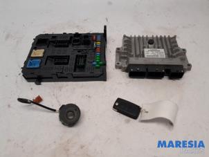 Gebruikte Computer Motormanagement Peugeot 308 CC (4B) 2.0 HDiF 16V Prijs € 299,00 Margeregeling aangeboden door Maresia Parts