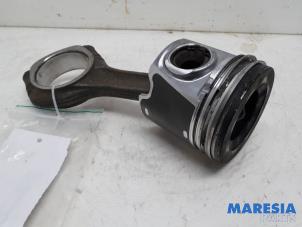 Gebruikte Drijfstang Peugeot Boxer (U9) 3.0 HDi 160 Euro 4 Prijs € 95,59 Inclusief btw aangeboden door Maresia Parts