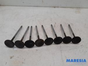 Gebruikte Uitlaatklep Peugeot Boxer (U9) 3.0 HDi 160 Euro 4 Prijs € 48,40 Inclusief btw aangeboden door Maresia Parts