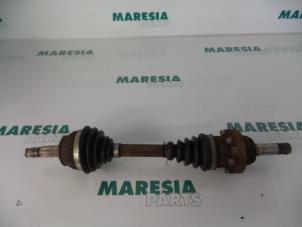 Gebruikte Aandrijfas links-voor Fiat Marea Weekend (185BX/CX) 1.8 ELX 16V Prijs € 35,00 Margeregeling aangeboden door Maresia Parts