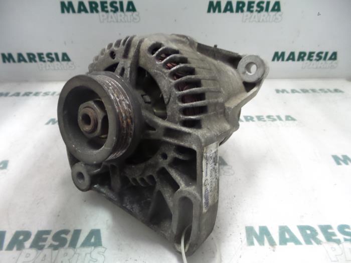 Gebruikte Alternator Fiat Punto I (176) 60 1.2 S,SX,Selecta Prijs € 35,00 Margeregeling aangeboden door Maresia Parts