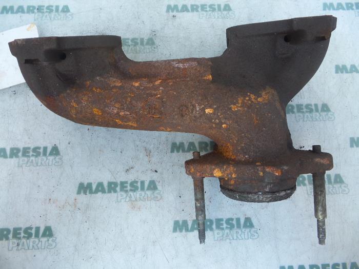 Gebruikte Uitlaatspruitstuk Peugeot 206 (2A/C/H/J/S) 1.9 D Prijs € 50,00 Margeregeling aangeboden door Maresia Parts
