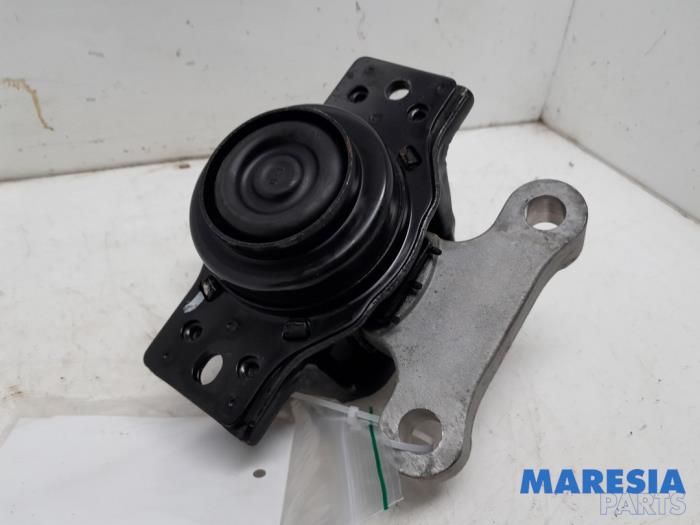 Gebruikte Motorrubber Opel Karl 1.0 12V Prijs € 20,00 Margeregeling aangeboden door Maresia Parts