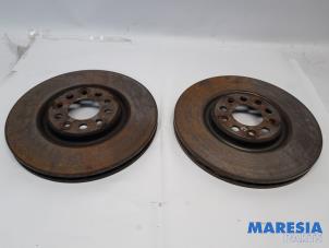 Gebruikte Remschijf voor Alfa Romeo Giulietta (940) 1.4 TB 16V Prijs € 60,00 Margeregeling aangeboden door Maresia Parts