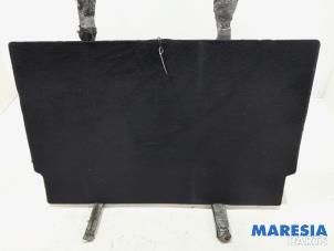Gebruikte Kofferbak Mat Citroen C4 Picasso (3D/3E) 1.6 16V THP 155 Prijs € 50,00 Margeregeling aangeboden door Maresia Parts