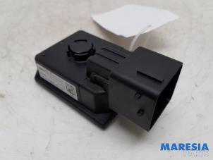 Gebruikte Start/Stop relais Peugeot 208 I (CA/CC/CK/CL) 1.2 12V e-THP PureTech 110 Prijs € 40,00 Margeregeling aangeboden door Maresia Parts