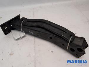 Gebruikte Frontdeel steun Fiat Panda/Pandina (312) 1.2 69 Prijs € 25,00 Margeregeling aangeboden door Maresia Parts