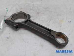 Gebruikte Drijfstang Renault Kangoo Express (FW) 1.5 dCi 85 Prijs € 30,25 Inclusief btw aangeboden door Maresia Parts