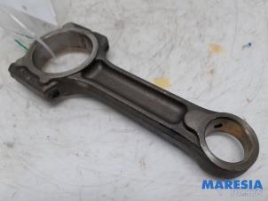 Gebruikte Drijfstang Renault Kangoo Express (FW) 1.5 dCi 85 Prijs € 30,25 Inclusief btw aangeboden door Maresia Parts