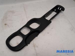 Gebruikte Dashboard deel Fiat Panda/Pandina (312) 1.2 69 Prijs € 75,00 Margeregeling aangeboden door Maresia Parts