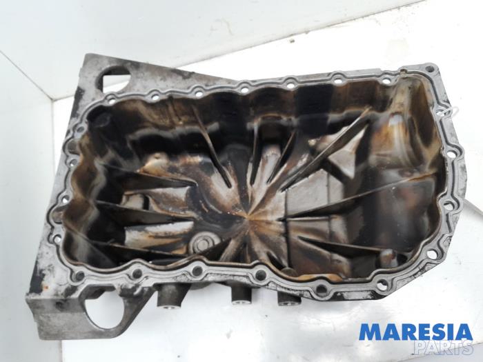Gebruikte Carterpan Renault Laguna III Estate (KT) 2.0 Turbo 16V GT Prijs € 30,00 Margeregeling aangeboden door Maresia Parts