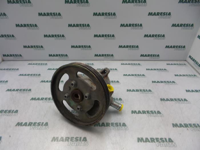 Gebruikte Pomp Servo Peugeot 306 (7B) 1.4 SL,SR Prijs € 40,00 Margeregeling aangeboden door Maresia Parts