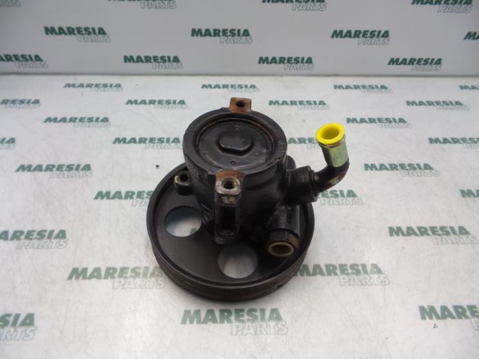 Stuurbekrachtiging Pomp van een Peugeot 306 (7A/C/S) 2.0 XSi,ST 1994