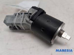 Gebruikte Kontaktslot + Sleutel Citroen Jumpy 1.5 Blue HDi 120 Prijs € 36,29 Inclusief btw aangeboden door Maresia Parts