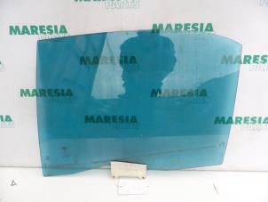 Gebruikte Deurruit 4Deurs links-achter Lancia Thesis (841) 2.4 20V Prijs € 262,50 Margeregeling aangeboden door Maresia Parts