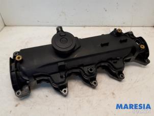 Gebruikte Kleppendeksel Renault Scénic III (JZ) 1.5 dCi 110 Prijs € 39,00 Margeregeling aangeboden door Maresia Parts