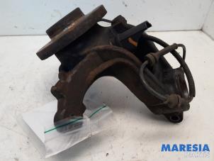 Gebruikte Fusee links-voor Citroen DS3 (SA) 1.6 e-HDi Prijs € 19,99 Margeregeling aangeboden door Maresia Parts