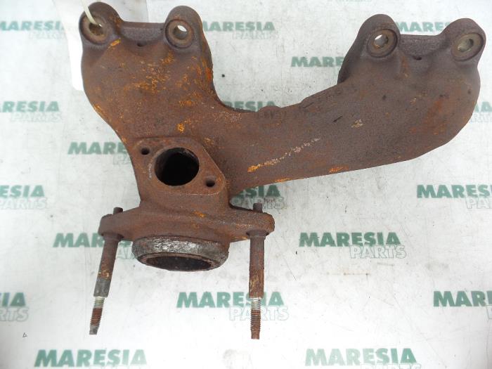 Gebruikte Uitlaatspruitstuk Peugeot 306 Break (7E) 1.9 D Prijs € 50,00 Margeregeling aangeboden door Maresia Parts