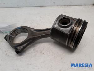 Gebruikte Drijfstang Fiat Ducato (250) 2.3 D 130 Multijet Prijs € 119,79 Inclusief btw aangeboden door Maresia Parts