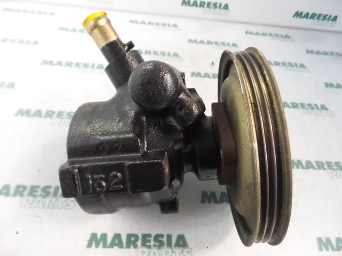 Gebruikte Servopomp Fiat Punto I (176) 60 1.2 S,SX,Selecta Prijs € 40,00 Margeregeling aangeboden door Maresia Parts