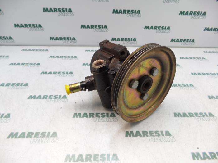 Gebruikte Servopomp Fiat Punto I (176) 60 1.2 S,SX,Selecta Prijs € 40,00 Margeregeling aangeboden door Maresia Parts