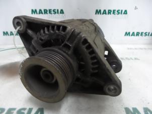 Gebruikte Dynamo Fiat Barchetta (183) 1.8 16V Prijs € 50,00 Margeregeling aangeboden door Maresia Parts