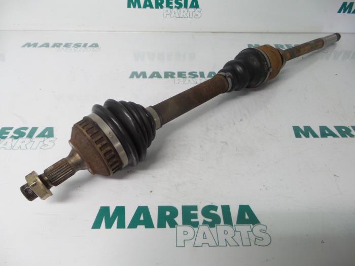 PEUGEOT 306 1 generation (1993-2002) Front Right Driveshaft 32731H 19443089