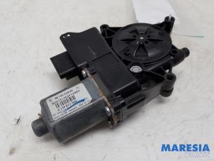 Gebruikte Motor electrisch raam Peugeot 208 I (CA/CC/CK/CL) 1.2 Vti 12V PureTech 82 Prijs € 69,99 Margeregeling aangeboden door Maresia Parts