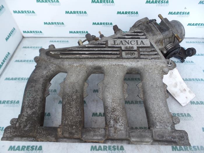 Gebruikte Spruitstuk Inlaat Lancia Delta (836) 1.6 16V HPE Prijs € 35,00 Margeregeling aangeboden door Maresia Parts