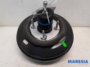 Gebruikte Rembekrachtiger Citroen C4 Berline (BA/BB/BC) ë-C4 50 kWh Prijs € 72,50 Margeregeling aangeboden door Maresia Parts