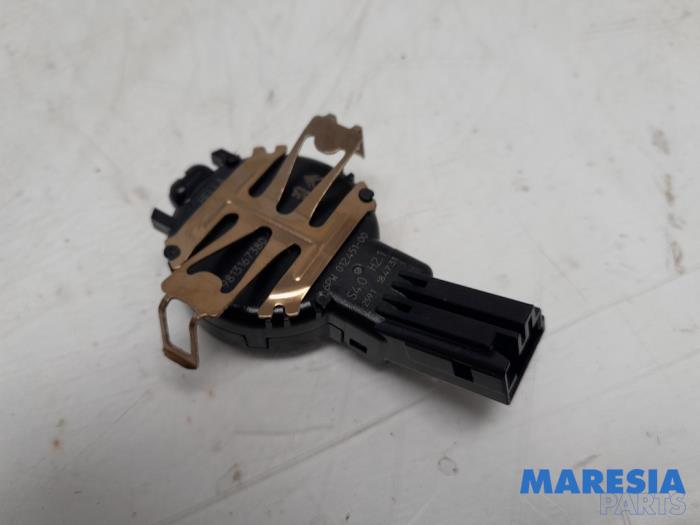 Gebruikte Regensensor Citroen C4 Berline (BA/BB/BC) ë-C4 50 kWh Prijs € 24,20 Margeregeling aangeboden door Maresia Parts