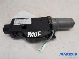 Gebruikte Schuifdak Motor Citroen C4 Berline (BA/BB/BC) ë-C4 50 kWh Prijs € 114,99 Margeregeling aangeboden door Maresia Parts