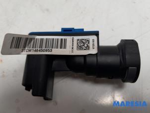Gebruikte Remassistent sensor Citroen C4 Berline (BA/BB/BC) ë-C4 50 kWh Prijs € 15,00 Margeregeling aangeboden door Maresia Parts