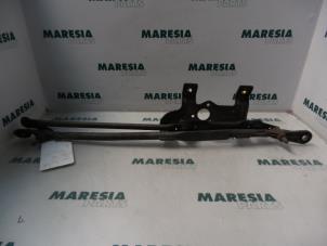 Gebruikte Ruitenwis Mechaniek Lancia Delta (836) 1.6 16V HPE Prijs € 35,00 Margeregeling aangeboden door Maresia Parts
