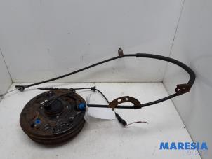 Gebruikte Fusee rechts-achter Citroen C1 1.0 12V Prijs € 44,95 Margeregeling aangeboden door Maresia Parts