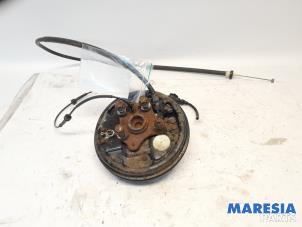 Gebruikte Fusee links-achter Fiat 500 (312) 1.2 Prijs € 60,00 Margeregeling aangeboden door Maresia Parts