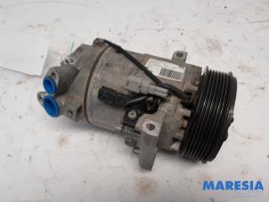 Gebruikte Aircopomp Renault Captur (2R) 1.2 TCE 16V EDC Prijs € 75,00 Margeregeling aangeboden door Maresia Parts