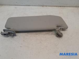 Gebruikte Zonneklep Citroen C4 Cactus (0B/0P) 1.2 PureTech 110 12V Prijs € 24,99 Margeregeling aangeboden door Maresia Parts