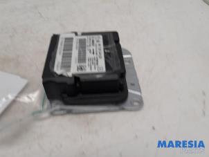 Gebruikte Airbag Module Citroen C4 Cactus (0B/0P) 1.2 PureTech 110 12V Prijs € 100,00 Margeregeling aangeboden door Maresia Parts
