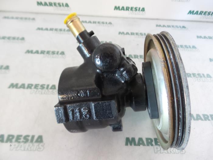 Gebruikte Servopomp Fiat Palio Weekend (178D) 1.2 MPI Fire Prijs € 50,00 Margeregeling aangeboden door Maresia Parts