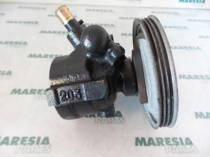 Gebruikte Servopomp Fiat Palio Weekend (178D) 1.2 MPI Fire Prijs € 40,00 Margeregeling aangeboden door Maresia Parts