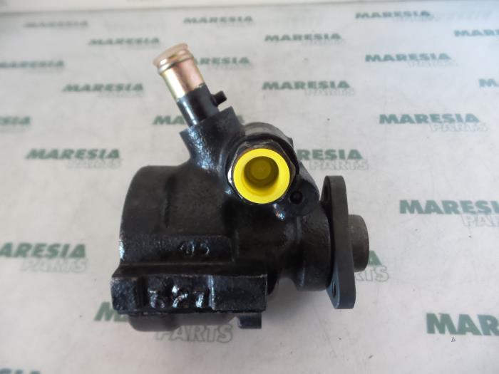Gebruikte Servopomp Fiat Palio Weekend (178D) 1.6 16V Prijs € 50,00 Margeregeling aangeboden door Maresia Parts