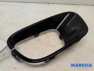 Gebruikte Afdekplaat mistlamp links Citroen C4 Cactus (0B/0P) 1.2 PureTech 110 12V Prijs € 29,99 Margeregeling aangeboden door Maresia Parts