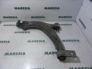Gebruikte Draagarm onder links-voor Citroen Xsara Picasso (CH) 1.6 Prijs € 17,99 Margeregeling aangeboden door Maresia Parts